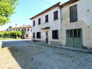 Villa bifamiliare in vendita a gorgo al monticano piazza italia