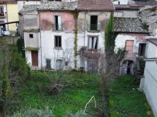 Villa in vendita a san martino valle caudina via giuseppe garibaldi