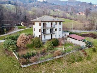 Villa bifamiliare in vendita a pollone via per oropa, 6