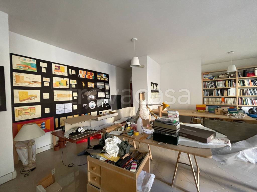 immagine annuncio 2 di 4