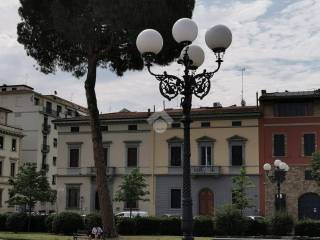 Garage in vendita a firenze via pier capponi, 19