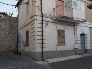 Casa indipendente in in vendita da privato a briatico via antonino anile, 17