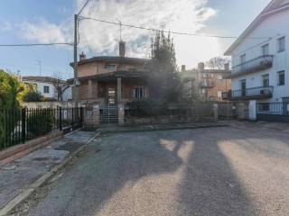 Villa in vendita a ferrara via cinzio belletti, 14