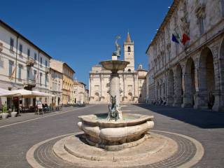 Appartamento in vendita ad ascoli piceno piazza arringo