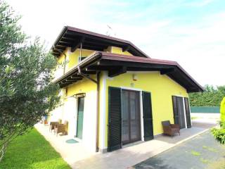 Villa in vendita a biandrate via statuti di biandrate, 4