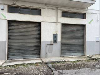 Garage in vendita a locorotondo via don camillo torres