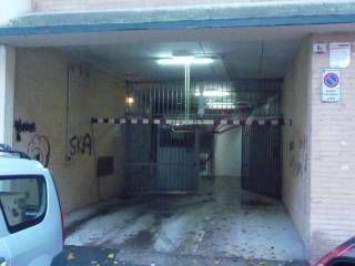 Garage in affitto a bologna via antonio di vincenzo, 6