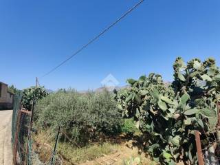 Terreno commerciale in vendita a palermo via tina modotti, 1