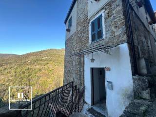 Appartamento in vendita ad apricale via san bartolomeo, 51