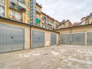 Garage in vendita a torino via scalenghe, 3