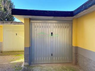 Garage in affitto a rho via cividale, 5