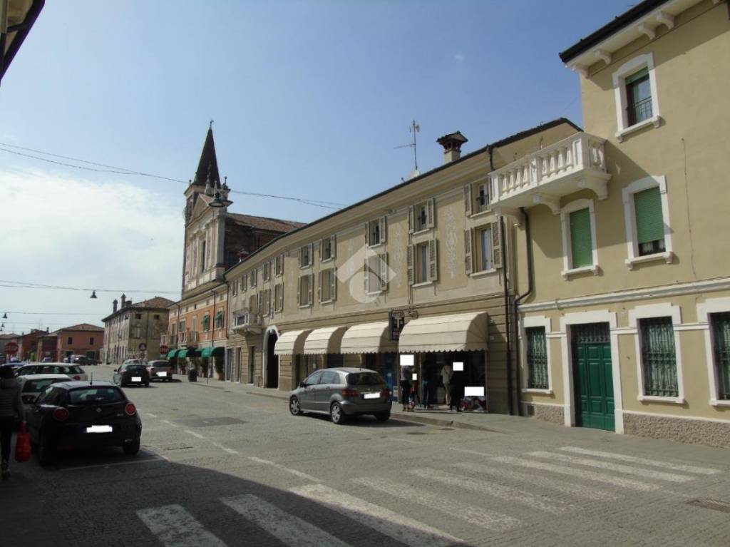immagine annuncio 1 di 8
