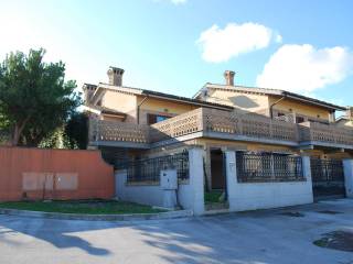 Villa a schiera in vendita a recanati via giovanni palatucci, 36