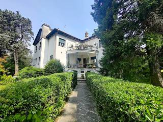 Villa bifamiliare in vendita a certosa di pavia viale certosa, 33