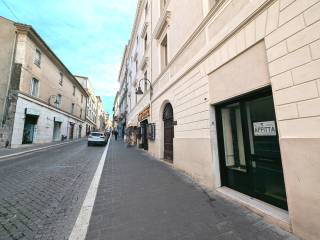 Negozio in affitto a tarquinia corso vittorio emanuele, 3