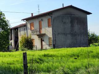 Casa indipendente in in vendita da privato a solesino via cuoro, 399