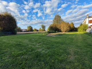 Terreno residenziale in vendita a cento via statale