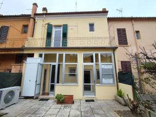 Casa indipendente in vendita a pesaro corso 11 settembre