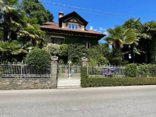 Villa in vendita a stresa via principe di piemonte, 20