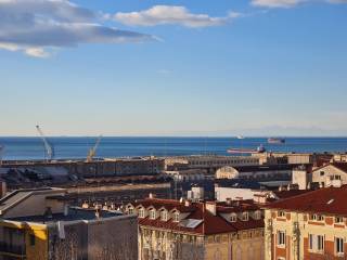 Appartamento in vendita a trieste via gaspare gozzi, 9