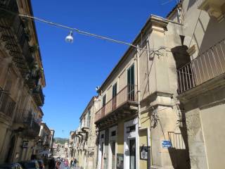 Villa in vendita a noto ronco ginestra