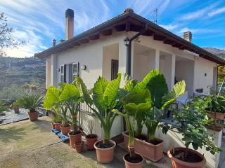 Villa in affitto a diano san pietro via 20 settembre