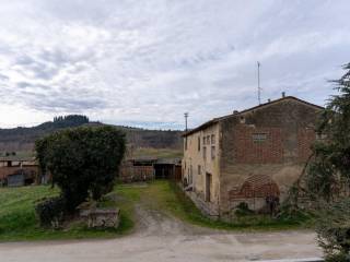 Colonica in vendita a empoli largo alinari