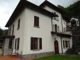 Villa bifamiliare all'asta a sormano via monte s. primo, 8