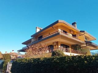 Villa a schiera in vendita a latisana via dell'ariete