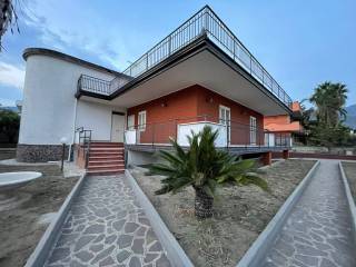 Villa in in vendita da privato ad avella via antonio gramsci, 1