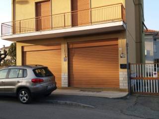 Casa indipendente in in vendita da privato a vigliano biellese piazza martiri partigiani, 12