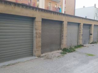 Garage in vendita a trieste via delle milizie