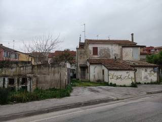 Casa indipendente in in vendita da privato a chiaravalle via giuseppe verdi, 106