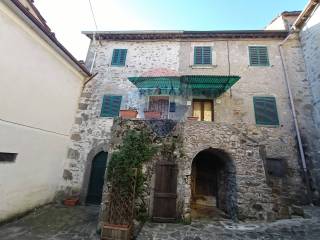 Casa indipendente in vendita a bagni di lucca 