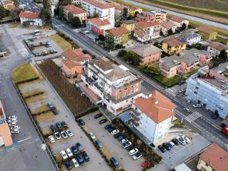 Magazzino in vendita a soave viale della vittoria, 112