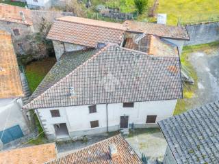 Casa indipendente in vendita a palanzano borgo ferreri, 18