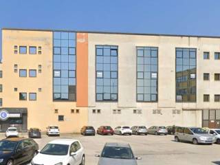 Ufficio in vendita a rovigo viale porta po