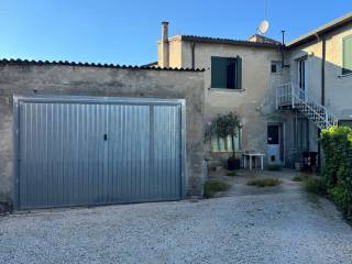 Casa indipendente in vendita a castelmassa via camatte