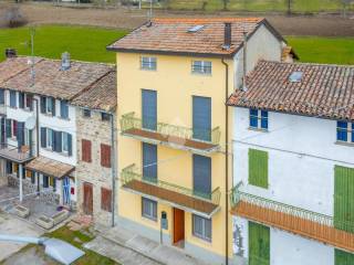 Casa indipendente in vendita a langhirano str. case gonizzi, 20