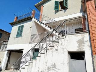 Casa indipendente in vendita a monteleone d'orvieto frazione san lorenzo