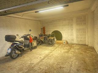 Garage in vendita a terni via del rivo