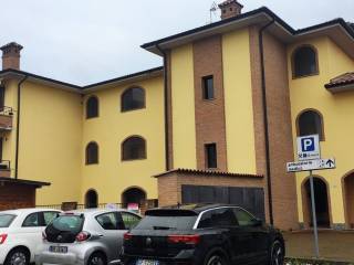 Appartamento in vendita a battuda piazza monsignor domenico senna