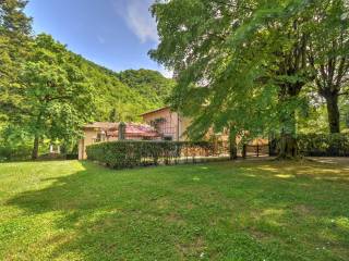 Villa in affitto a borgo san lorenzo via delle salaiole, 21