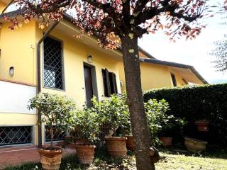 Villa in vendita a vaiano via luigi francolini