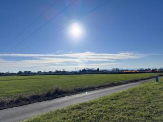 Terreno commerciale in vendita a forlì via enrico mattei