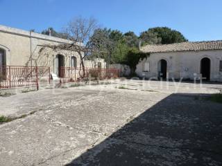 Masseria in vendita a noto sp81