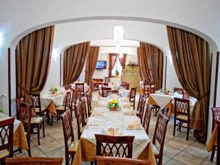 Ristorante in in affitto da privato a minervino di lecce piazza san nicola, 10