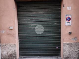 Garage in vendita a genova via germano jori, 1