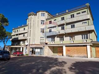 Albergo in vendita a nicosia via san giovanni, 35