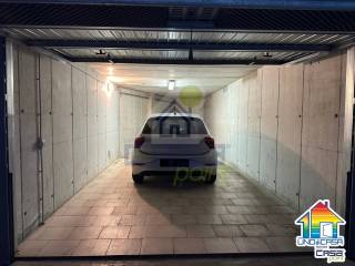 Garage in affitto a crema via iv novembre